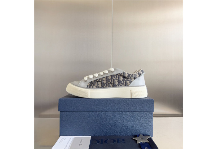 D1OR B33 Sneakers