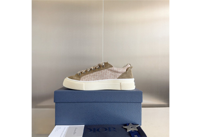 D1OR B33 Sneakers