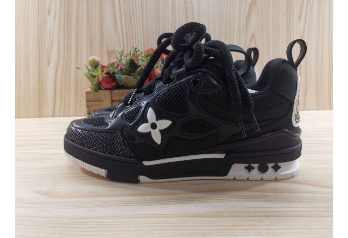 L1VV TRAINER