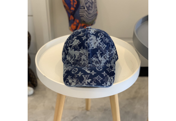 L1VV Hat