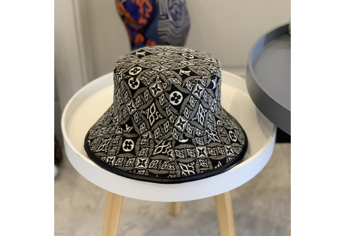L1VV Hat