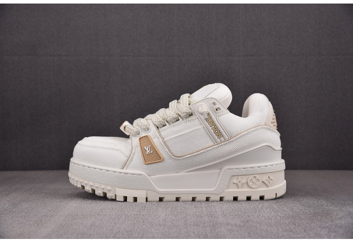 L1VV TRAINER