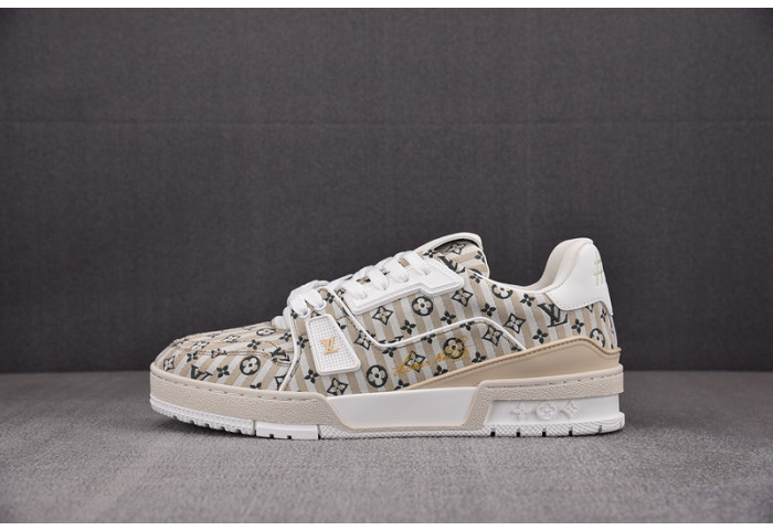 L1VV TRAINER