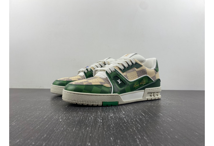 L1VV TRAINER