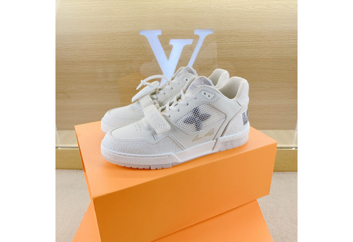 L1VV TRAINER