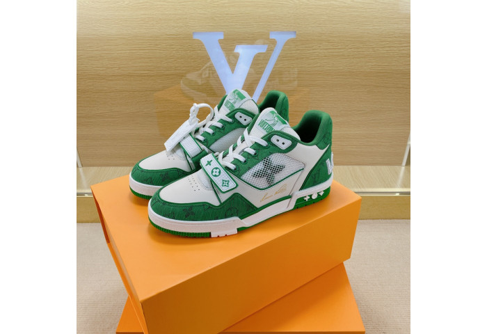 L1VV TRAINER