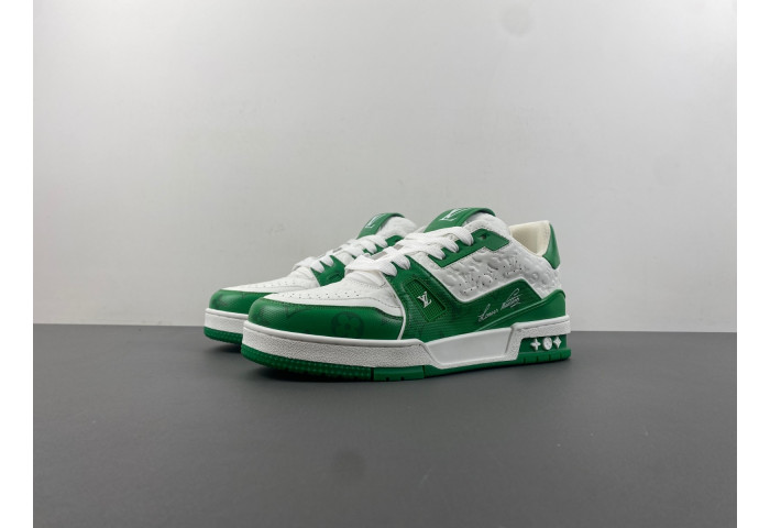 L1VV TRAINER