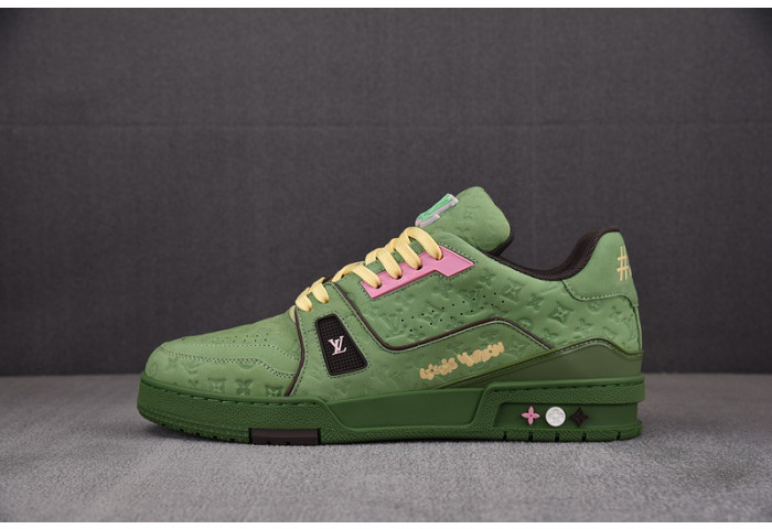 L1VV TRAINER