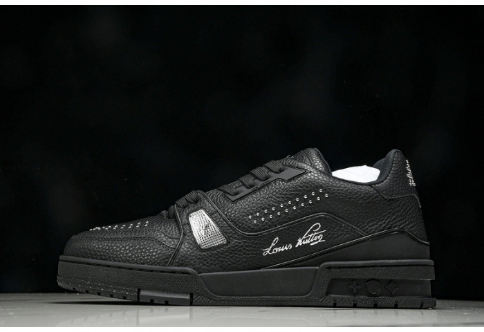 L1VV TRAINER