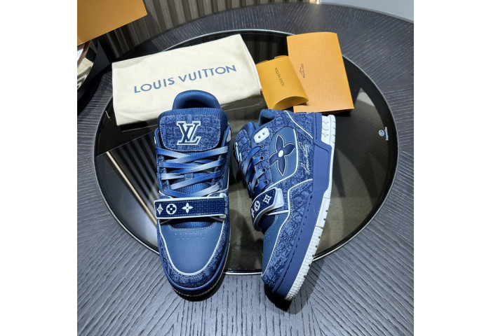 L1VV TRAINER