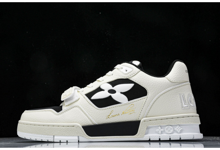 L1VV TRAINER