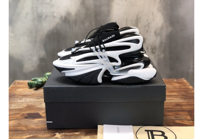 BALMAIN UNICORN LOW-TOP SNEAKERS