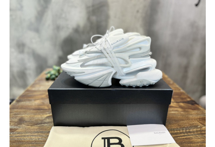 BALMAIN UNICORN LOW-TOP SNEAKERS
