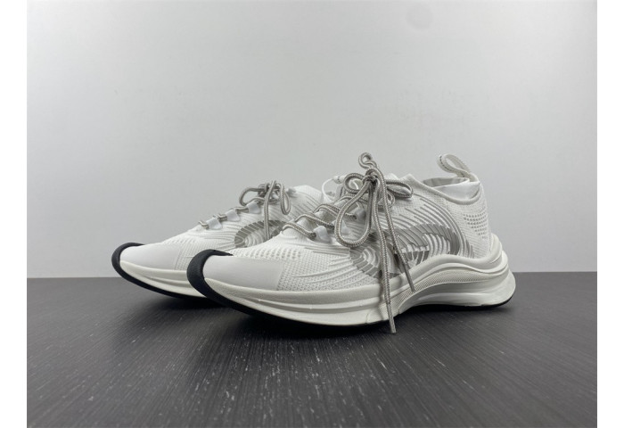 GU RUN SNEAKER