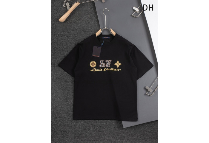 L1vv T-Shirt
