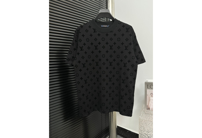 L1vv T-Shirt