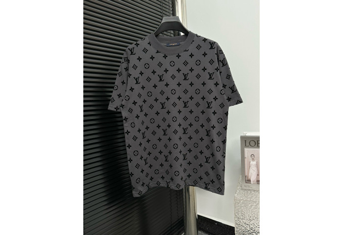 L1vv T-Shirt