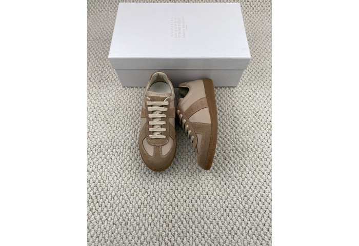 ma*s*n Ma*i*la shoes