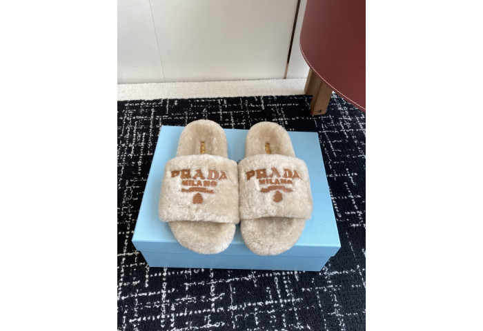 Prada Slides