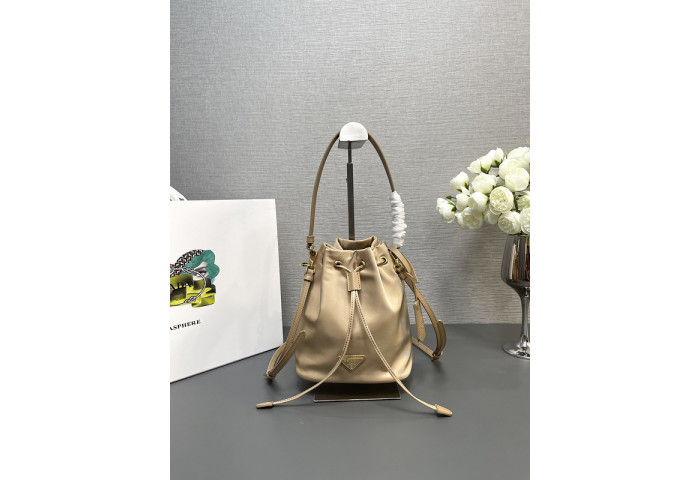 Prad* Bag-15.5*19.5*10cm