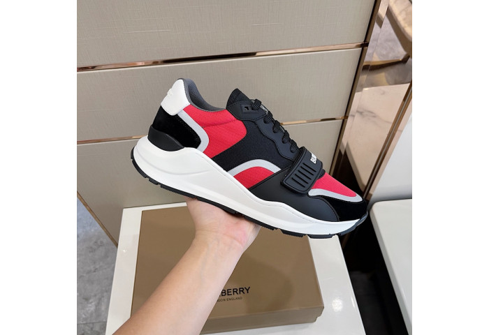 BUR*BERRY Sneakers