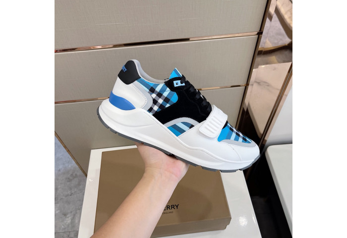 BUR*BERRY Sneakers