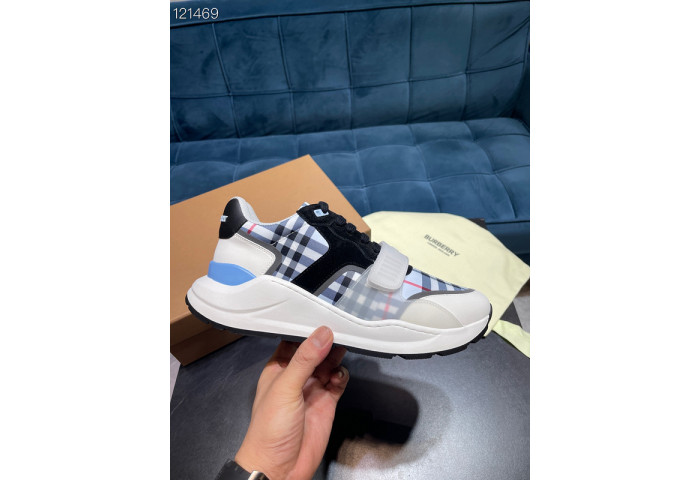 BUR*BERRY Sneakers