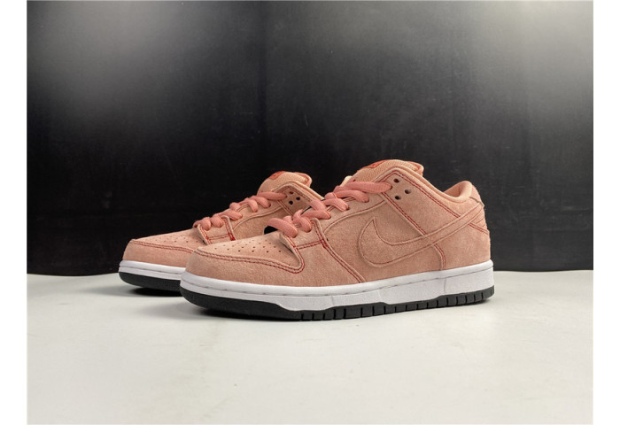 Nike SB Dunk Low “Pink Pig” CV1655-600