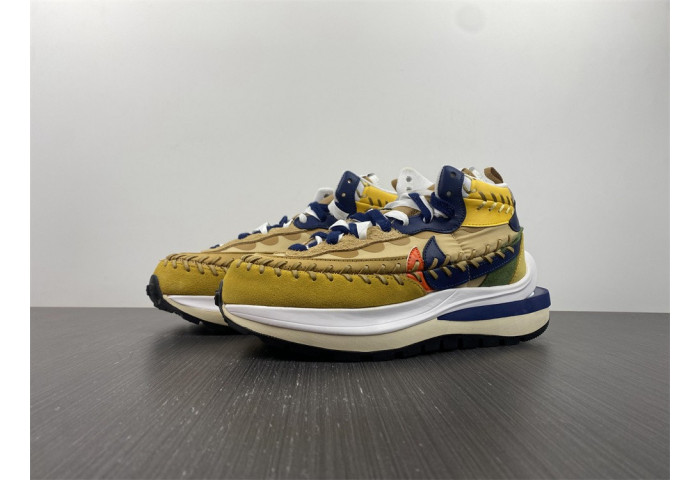 Nike Vaporwaffle sacai Jean Paul Gaultier Sesame Blue DH9186-200