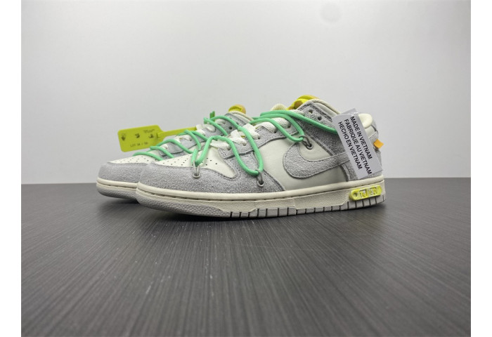 OF X Nike Dunk Low Lot 14 of 50 DJ0950-106