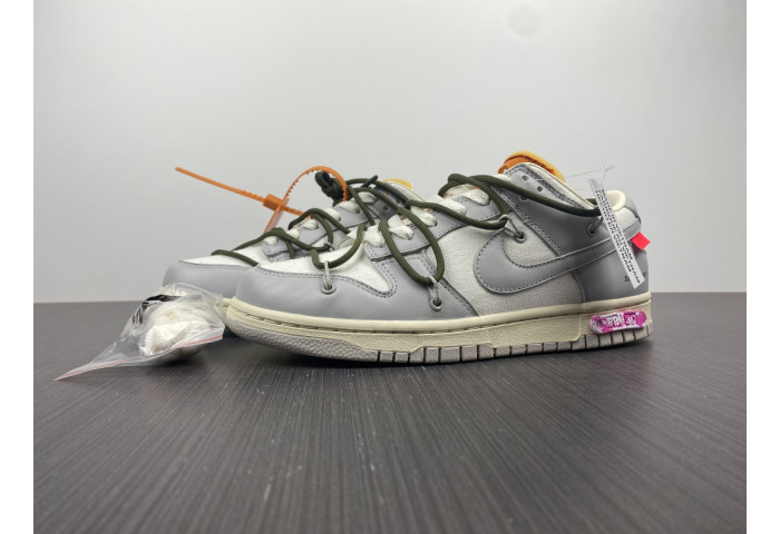 OF X Nike Dunk Low Lot 22 of 50 DM1602-124