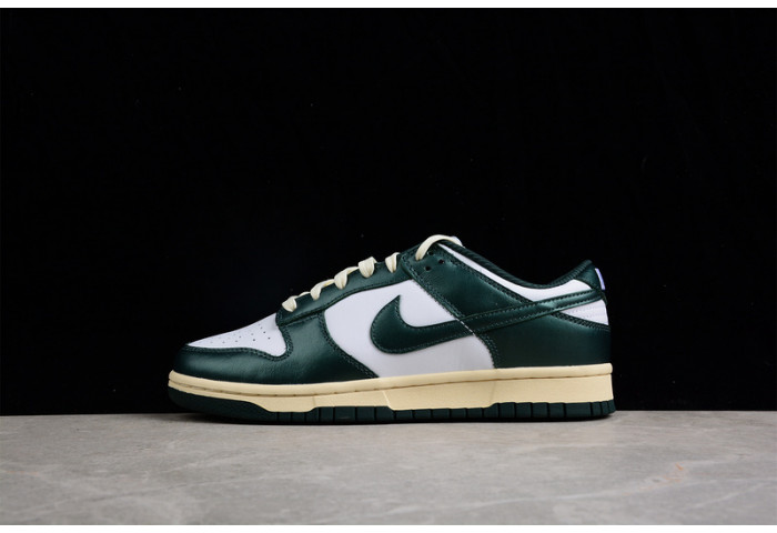 Nike Dunk Low Vintage Green (W) DQ8580-100