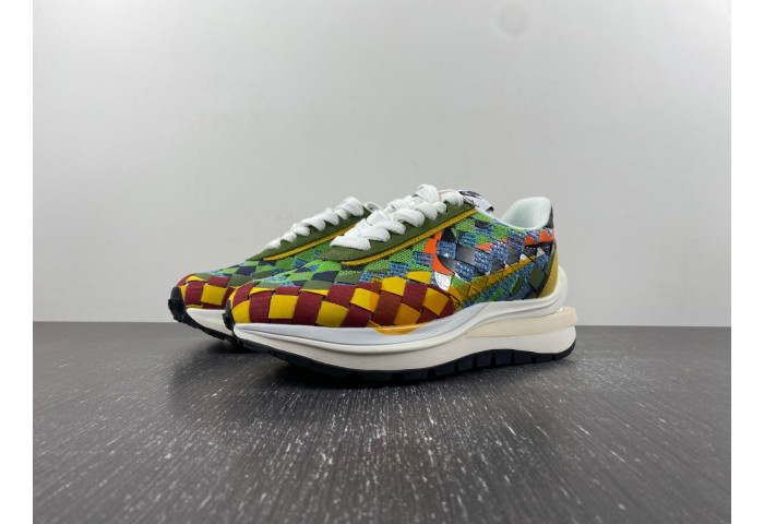 Nike sacai x Waffle Woven Green Gusto DR5209-300