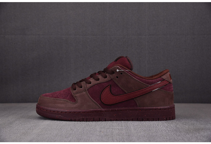 Nike SB Dunk Low Premium Valentine''s Day FN0619-600