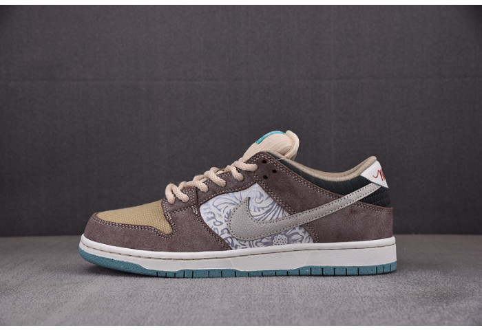 Nike SB Dunk Low Big Money Savings FZ3129-200