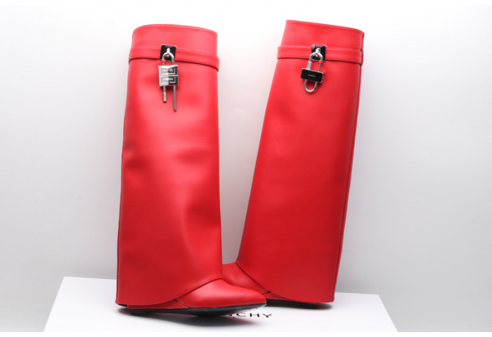 Give*chy Shark Lock boots
