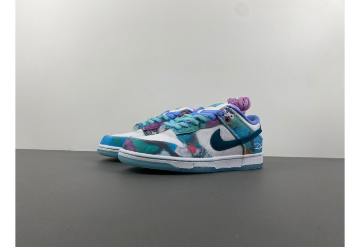 Nike SB Dunk Low Futura Laboratories Bleached Aqua HF6061-400