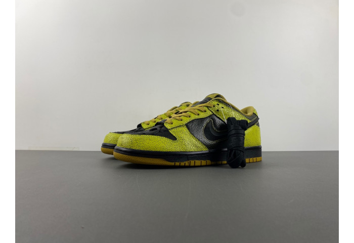 Nike Dunk Low “Halloween” HV6103-300