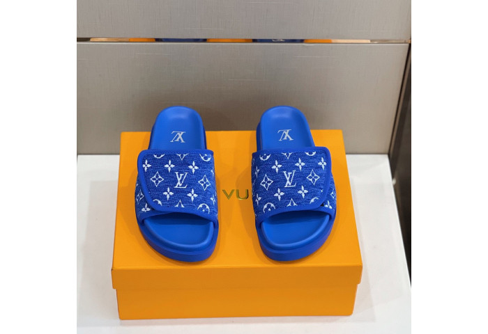 L1VV SANDALS