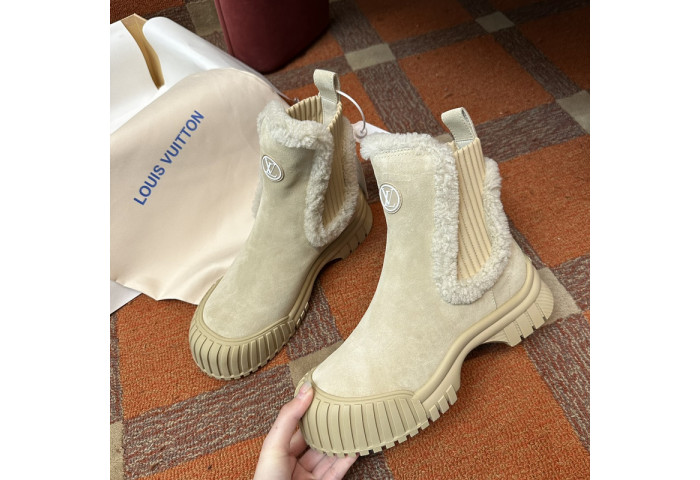 L1VV Boots