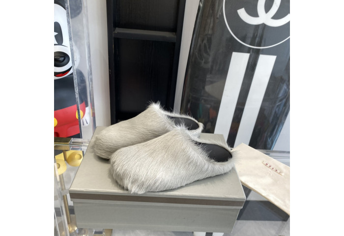 MARNI Fussbett Sabot Loafers