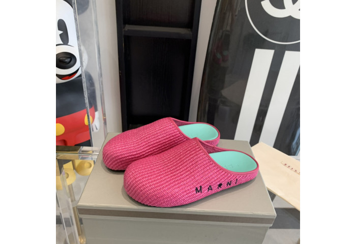 MARNI Fussbett Sabot Loafers