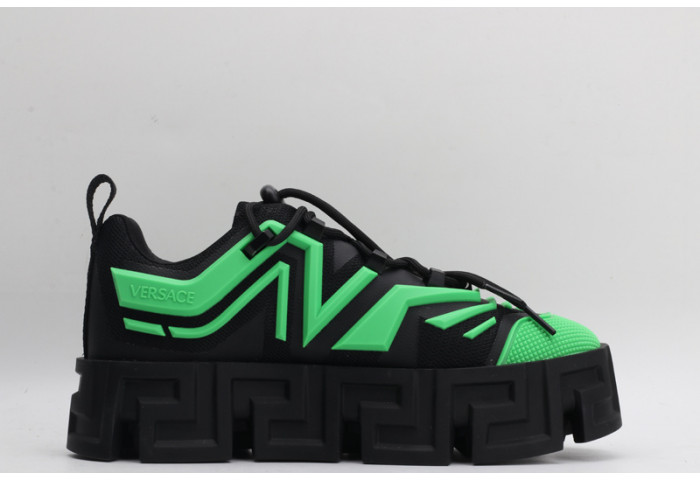 VERSA SNEAKERS