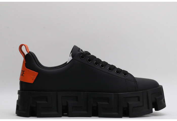 VERSA SNEAKERS