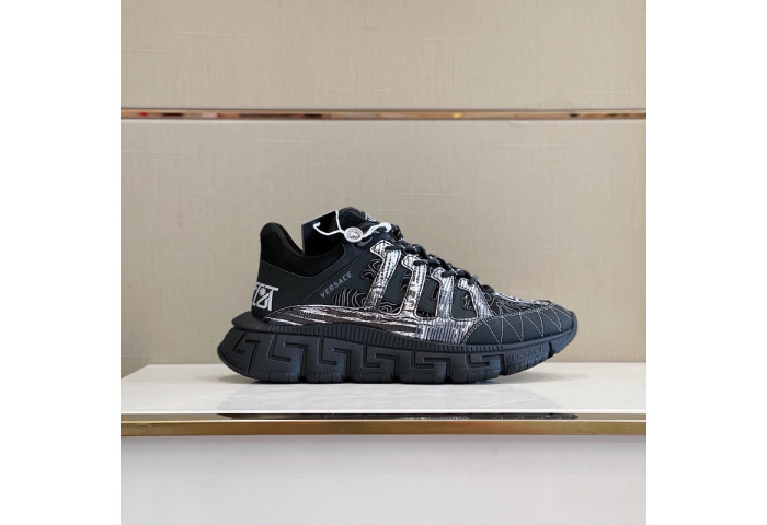 VERSA CHAIN REACTION SNEAKERS