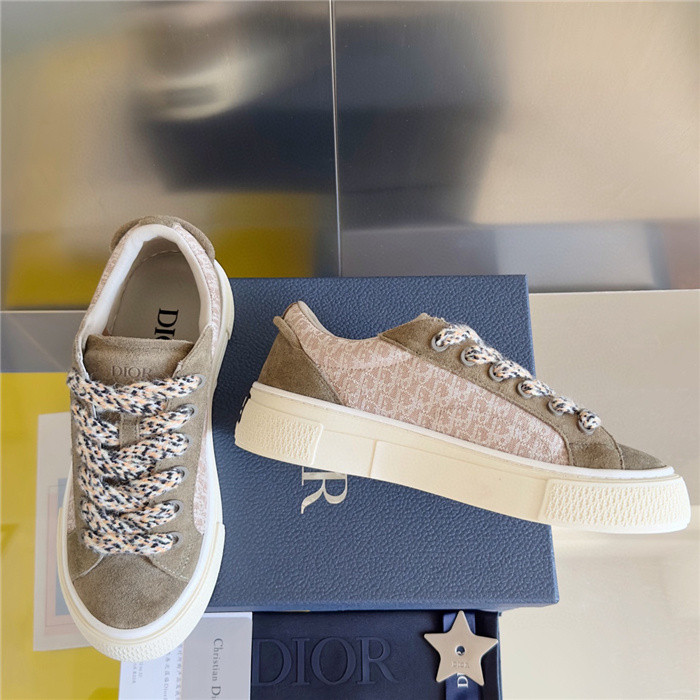 D1OR B33 Sneakers