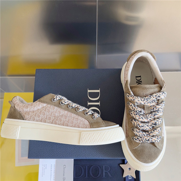 D1OR B33 Sneakers