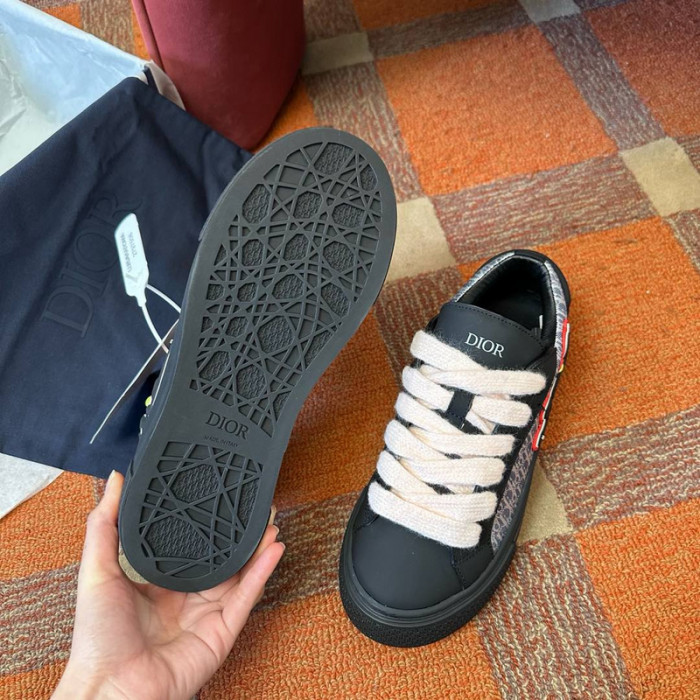 D1OR B33 Sneakers