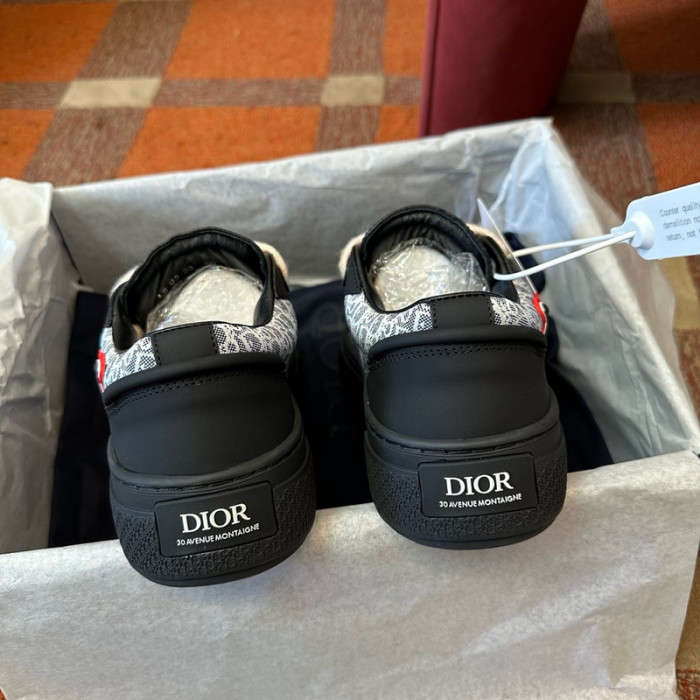D1OR B33 Sneakers