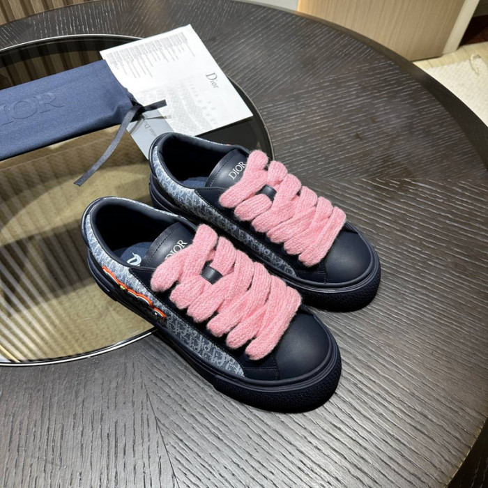 D1OR B33 Sneakers